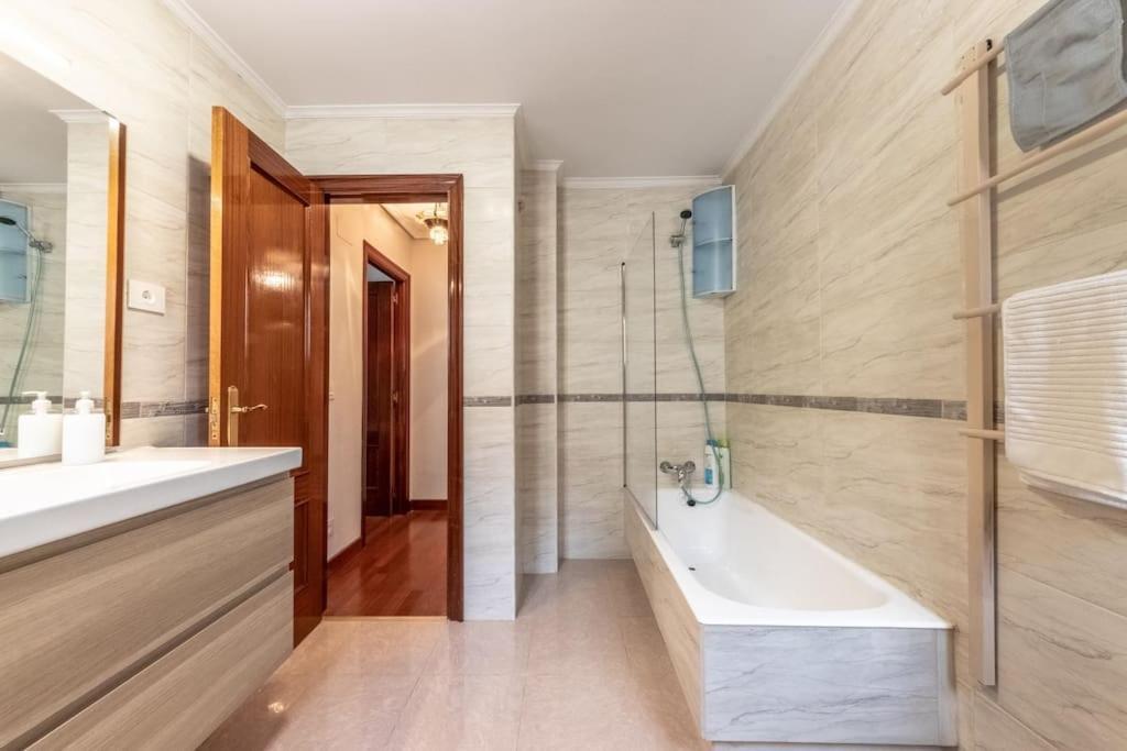 Acogedor Piso En Santurtzi .Parking Privado Lejlighed Eksteriør billede